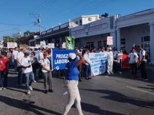 La Universidad de Pinar del Río en el desfile por el Primero de Mayo